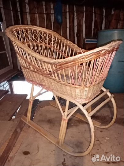 Продаются плетёные санки