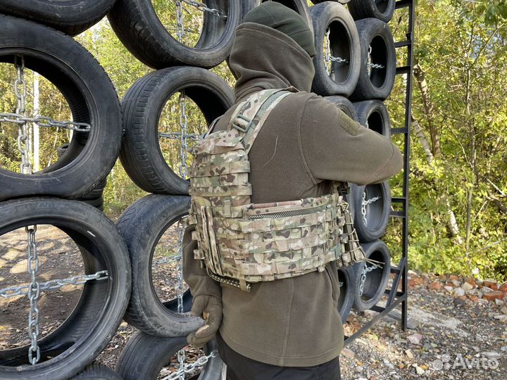 Тактический жилет с подсумками