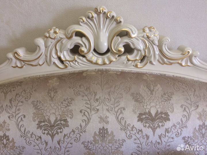 Холл Турецкий тройка 