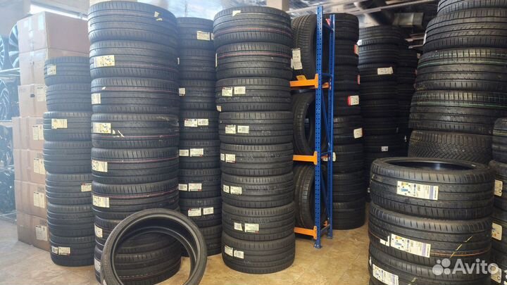 Michelin Pilot Sport 4 SUV 275/35 R23
