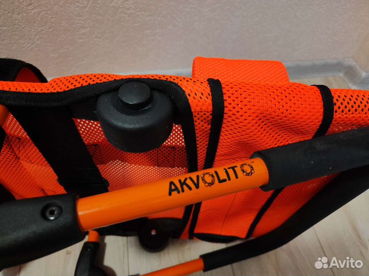 Шезлонг для купания