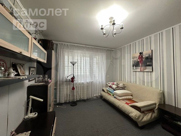 2-к. квартира, 49 м², 2/9 эт.