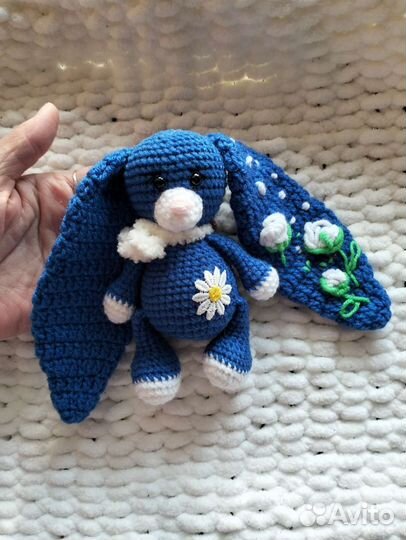 Вязаная игрушка Зайка ручной работы