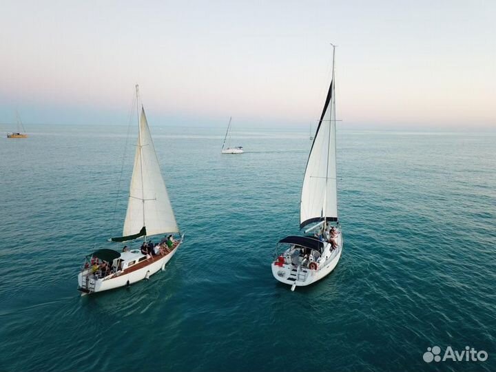 Морская прогулка на Парусной Яхте в Сочи, Адлер