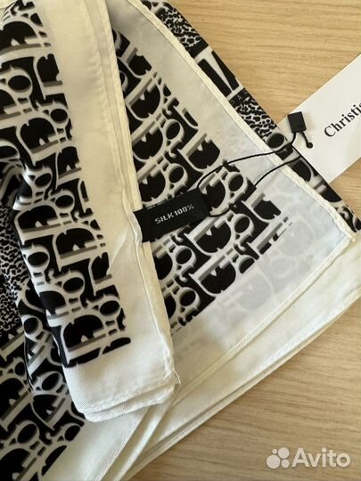 Платок новый christian dior в упаковке