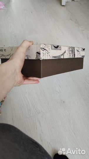 Коробка подарочная картонная