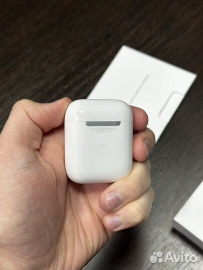 Airpods 2 с беспроводным кейсом