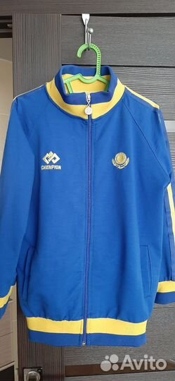 Спортивный костюм