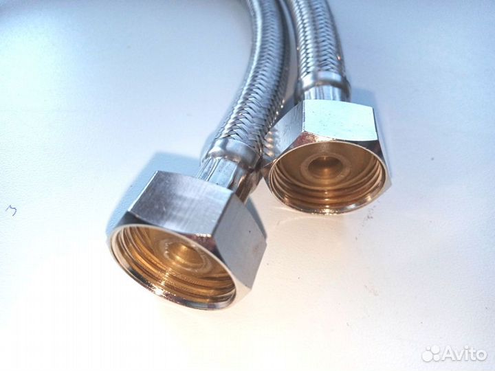 Подводка гибкая для смесителей и кранов