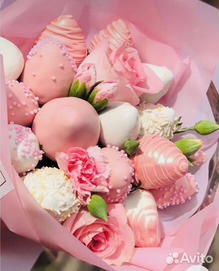 Клубничный букет