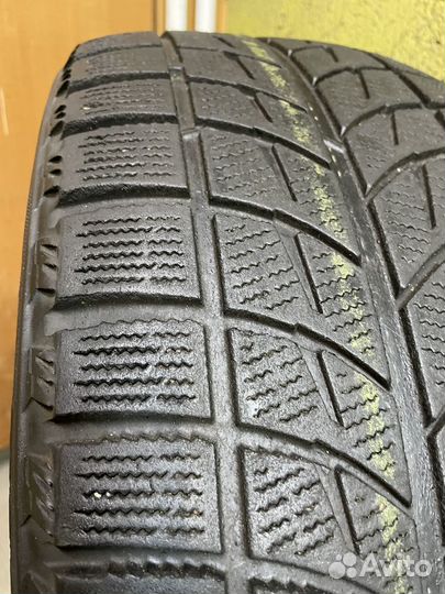 Bridgestone Blizzak WS-60 245/45 R18 96R