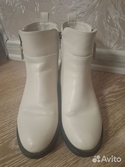 Ботинки женские демисезонные бренд XTI 38