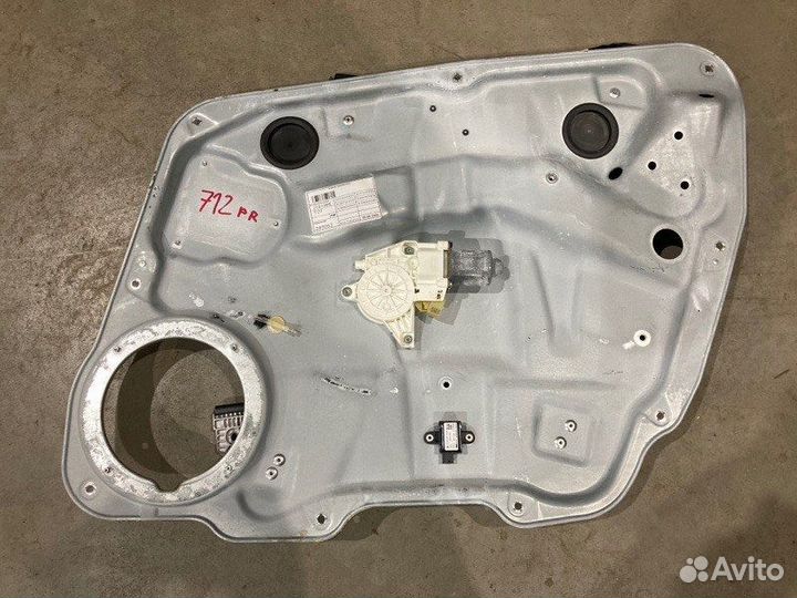 Стеклоподъемник передний правый Mercedes-Benz