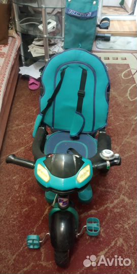 Детский велосипед трехколесный с ручкой