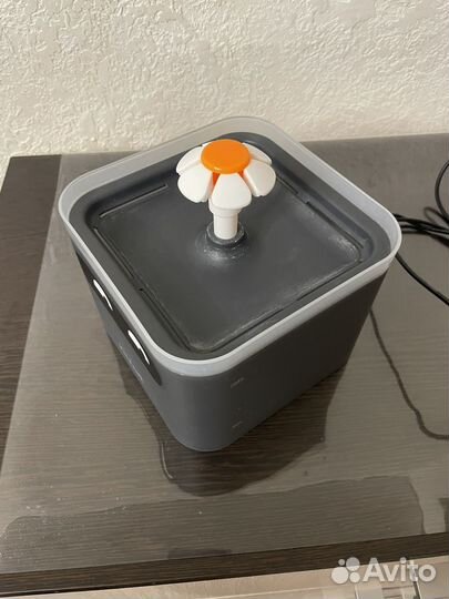 Фонтан поилка для кошек