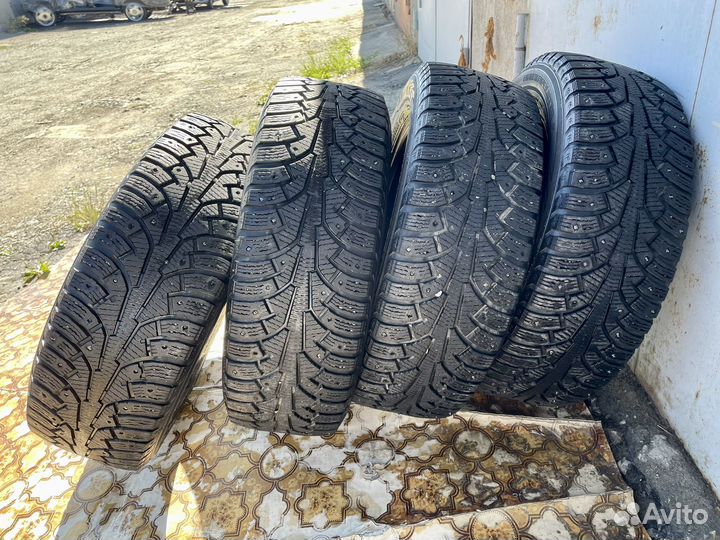 Nokian Tyres Hakkapeliitta 5 215/60 R17 100T