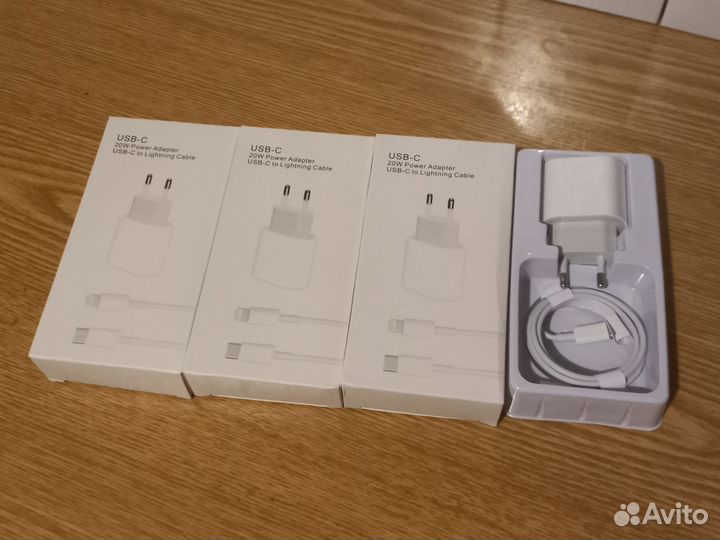 Зарядные устройства iPhone Type C/Lighting