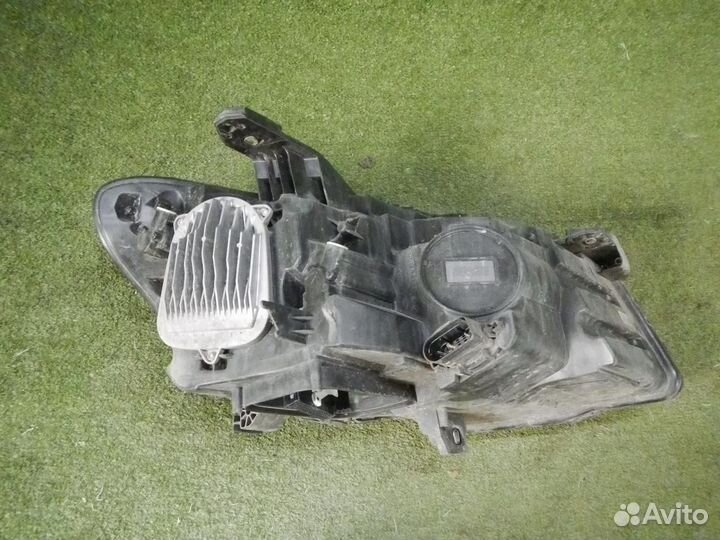 Фара левая Mercedes-Benz CLA-Class