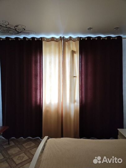 Шторы бежево-коричневые с люверсами