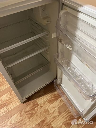 Холодильник маленький