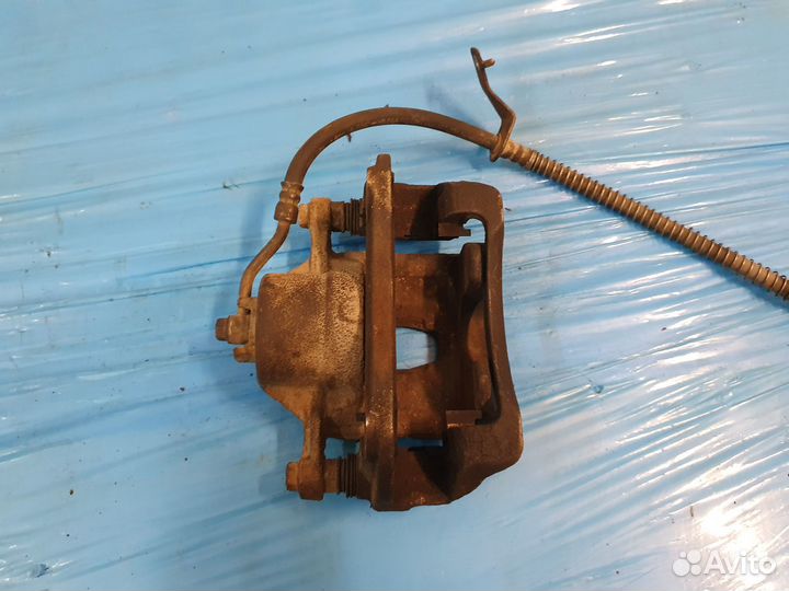 Суппорт тормозной передний правый Rio 3