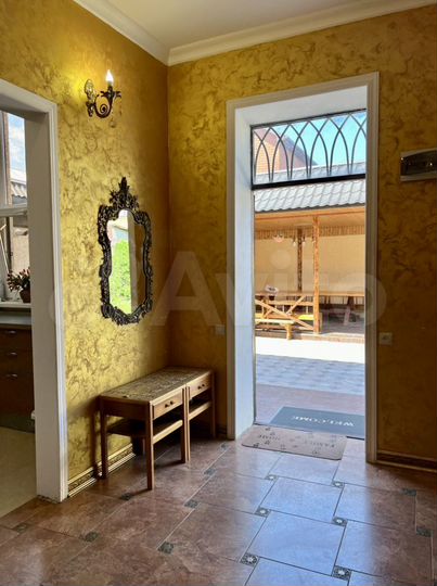 Дом 200 м² на участке 4 сот.