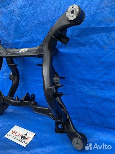 Подрамник задний Volkswagen Touareg Audi Q7