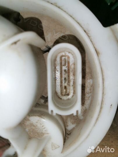 Топливный насос 7L8919679 Volkswagen Touareg 1