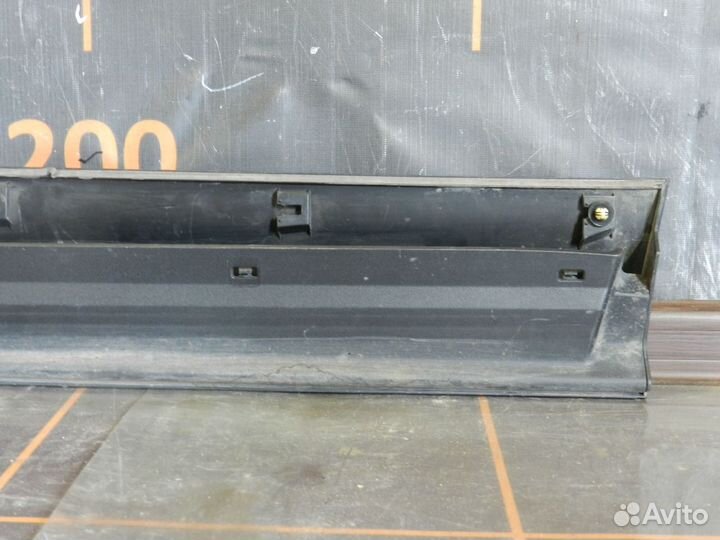 Накладка двери передней левой - Toyota RAV 4