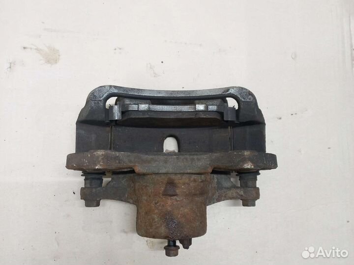 Суппорт передний правый Хундай i40 рестайлинг 2015