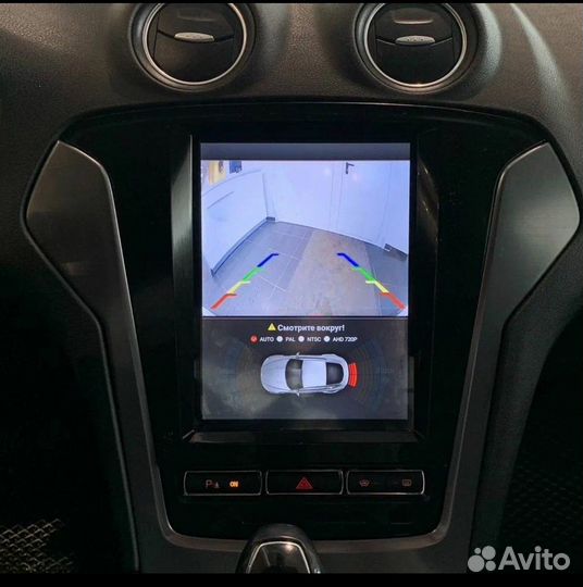 Мультимедиа в стиле Tesla