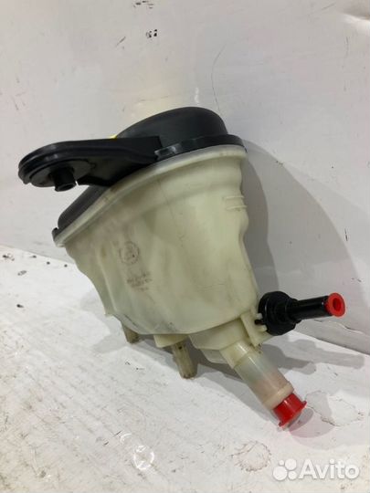 Бачок гидроусилителя Land Rover Range Rover Sport