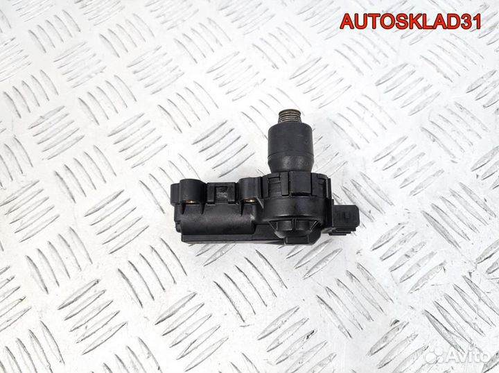 Регулятор холостого хода VW Passat B4 0132008601