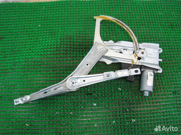 Стеклоподъемник передний правый Opel astra H 2009