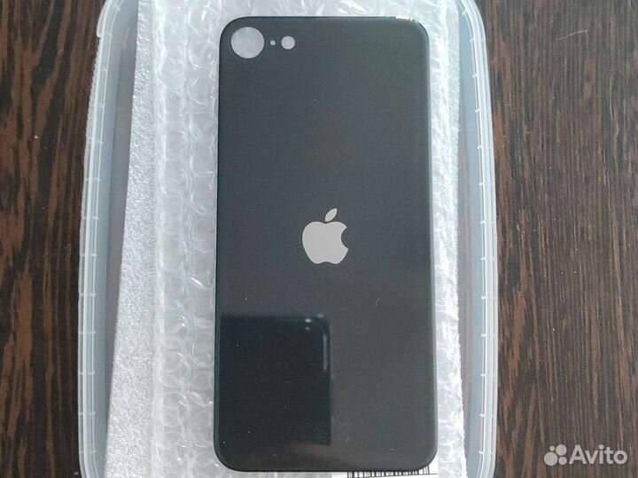 Задняя крышка. iPhone SE 2