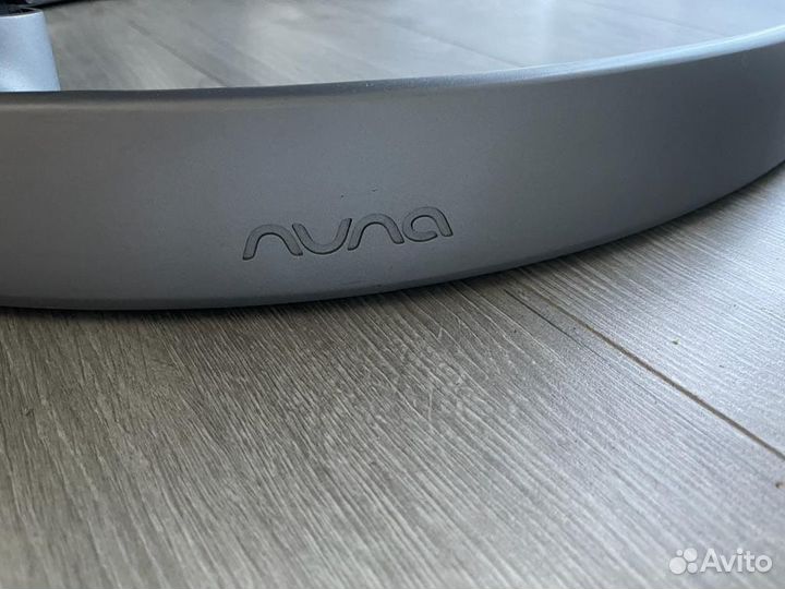 Шезлонг для новорожденных nuna leaf