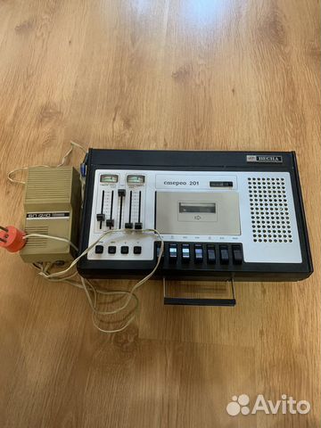 Кассетный магнитофон весна