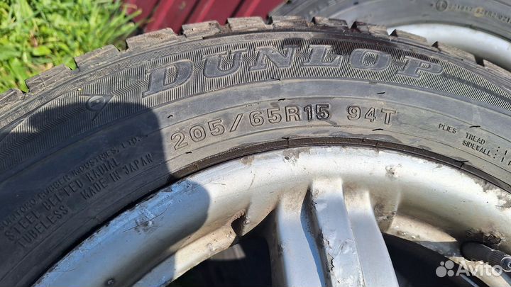 Литьё с резиной Dunlop R15/65/205 (зима)