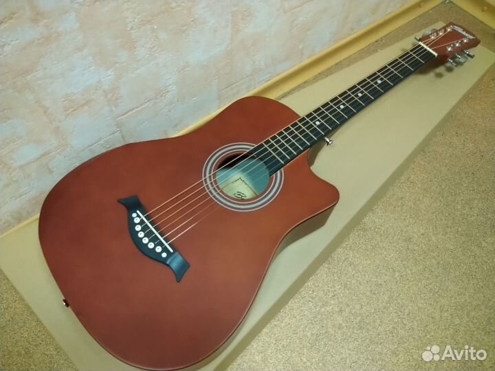 Гитара акустическая
