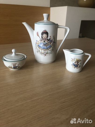 Сервиз детский фарфоровый, винтаж, гдр