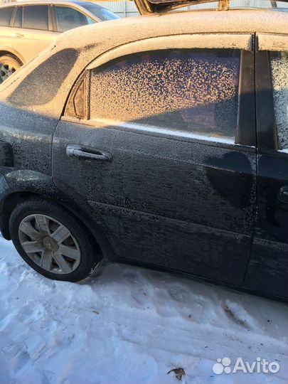 Задняя правая дверь Chevrolet lacetti хэтчбек
