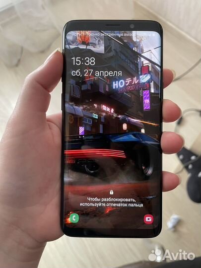 Samsung Galaxy S9, 4/64 ГБ