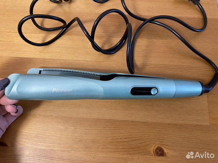 Мультистайлер 2 в 1 Pioneer выпрямитель + завивка