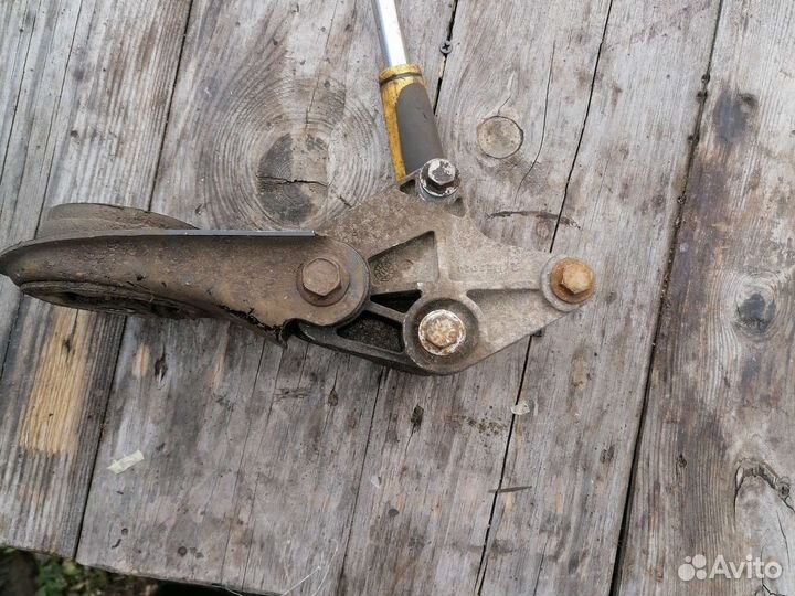 Подушка кпп ford focus 2