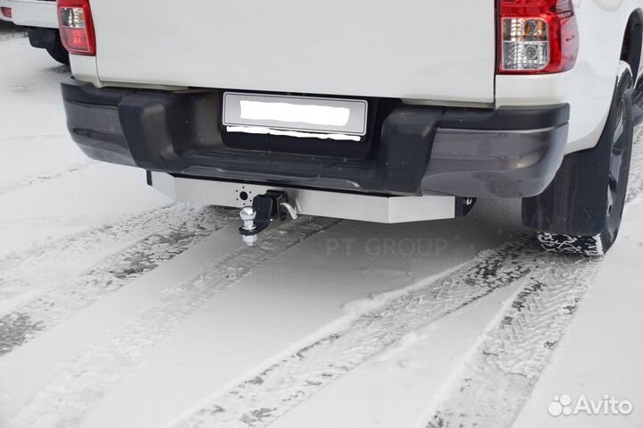 Фаркоп на Тойота Хайлюкс с 2015