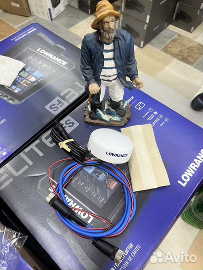 Lowrance Point-1 с кабелем подключения в эхолот