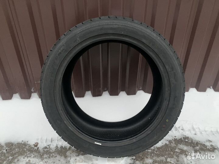 Nankang ESSN-1 Corsafa 295/40 R21 111Q