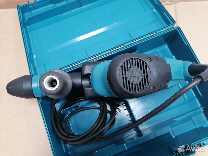 Отбойный молоток Makita HM0871C