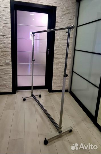 Вешалка напольная