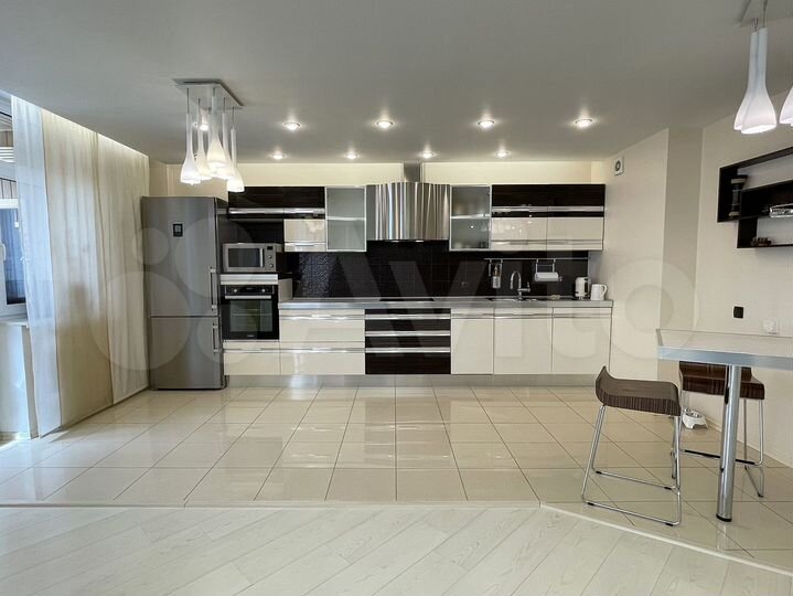 3-к. квартира, 103,5 м², 2/9 эт.